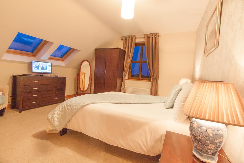 Achill Water'S Edge Bed & Breakfast Doogort Exterior photo