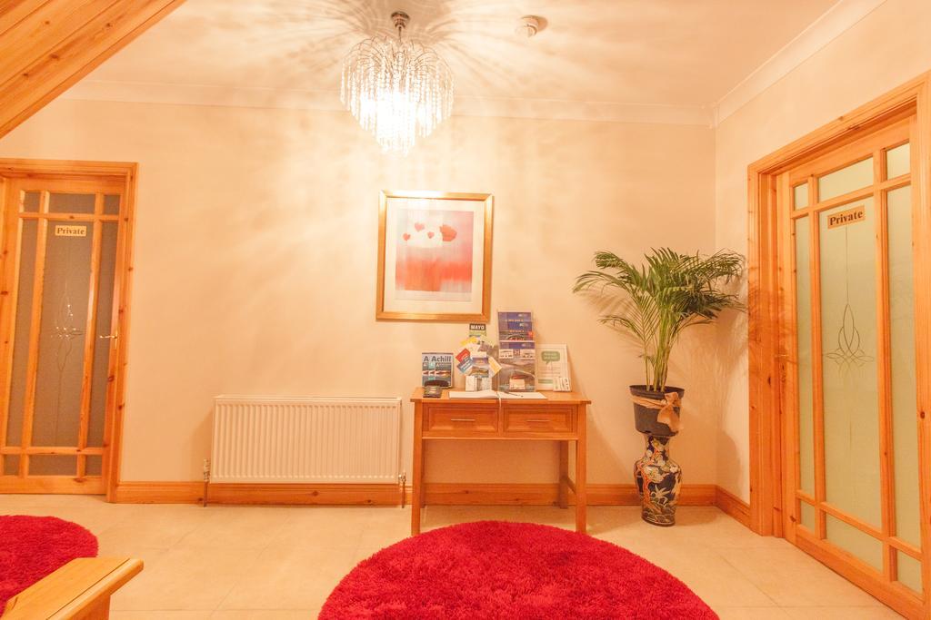 Achill Water'S Edge Bed & Breakfast Doogort Exterior photo